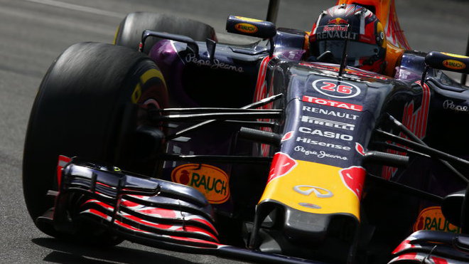 Daniil Kvjat se s Red Bullem zlepšují