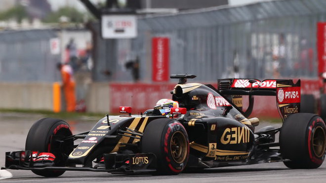 Grosjean se Stevensovi omluvil za závodní incident.