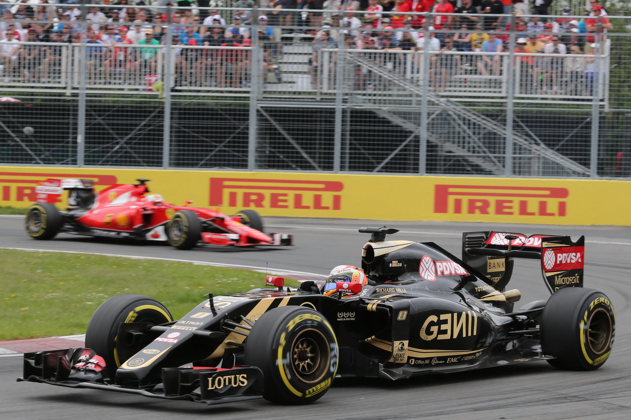 Grosjean před Vettelem ve VC Kanady.