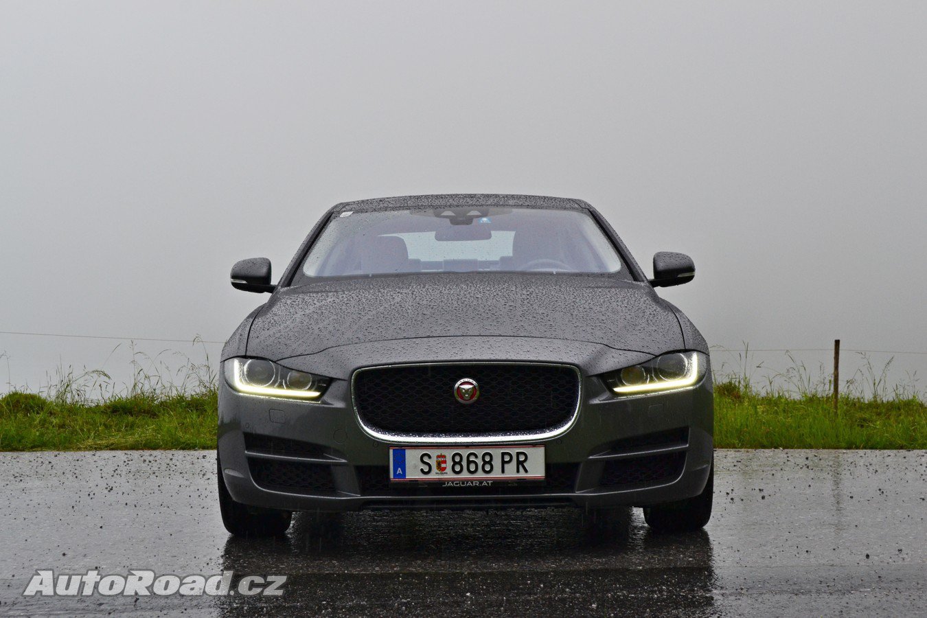 Jaguar uvede nové modelové řady, vyloučeno není ani auto menší než XE.