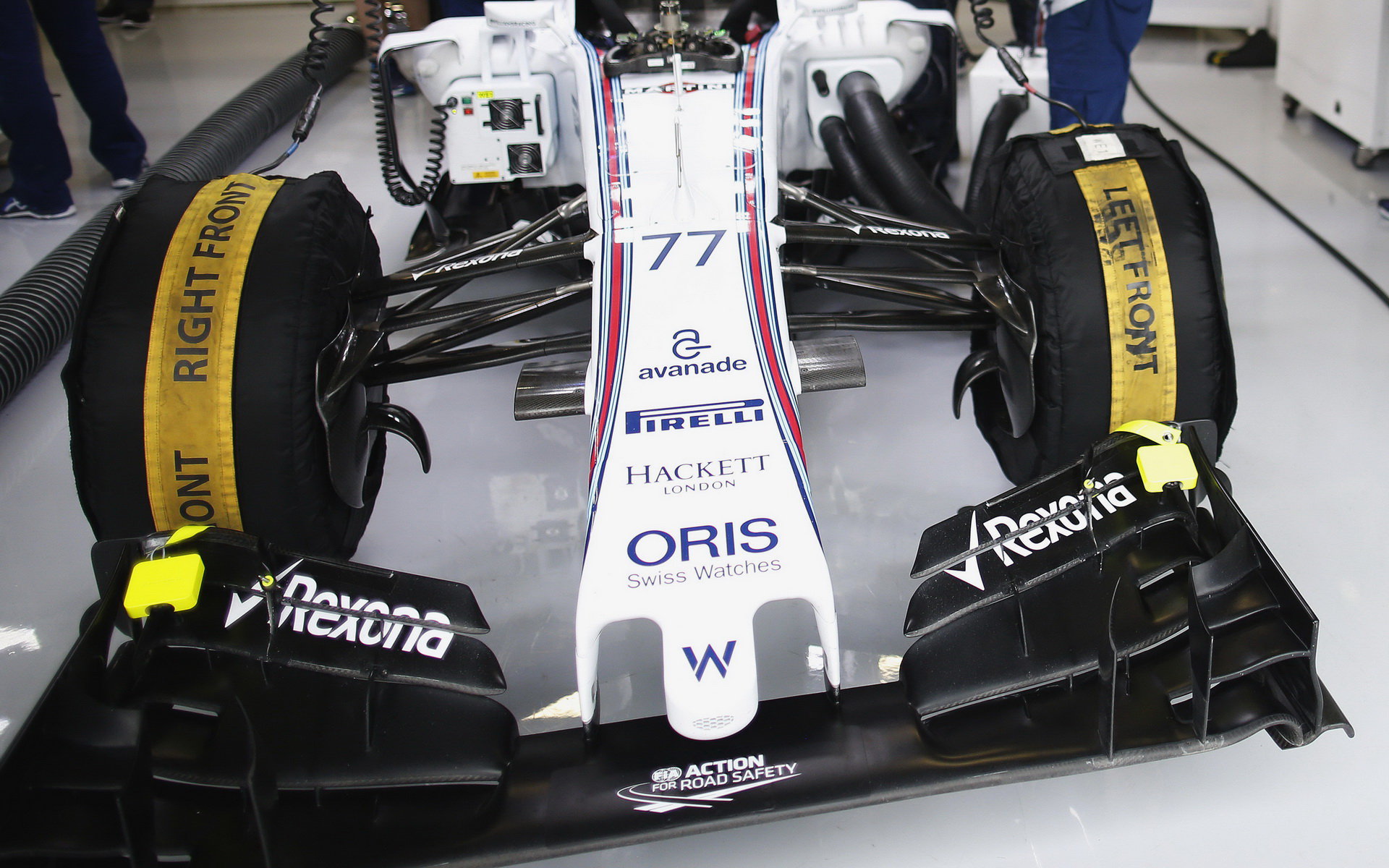 Přední křídlo Williamsu FW37 Mercedes