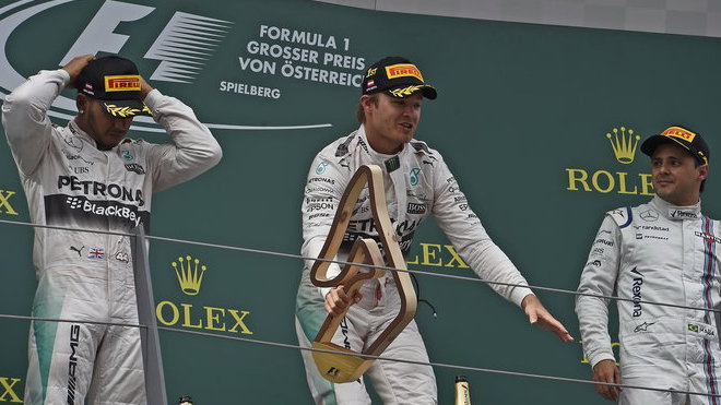 Hamilton odmítl, že by test vynechal kvůli výsledku z Rakouska