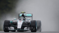 Rosberg za déště v Rakousku