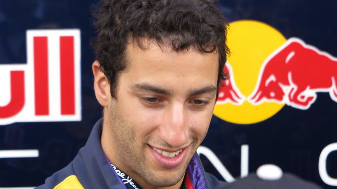 Je to vlastně zábava, hodnotí Ricciardo svou roli v případu Ferrari.