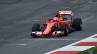 Antonio Fuoco a Ferrari SF15-T při testech na Red Bull Ringu (23.6.2015).