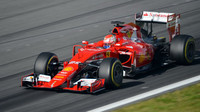 Antonio Fuoco a Ferrari SF15-T při testech na Red Bull Ringu (23.6.2015).