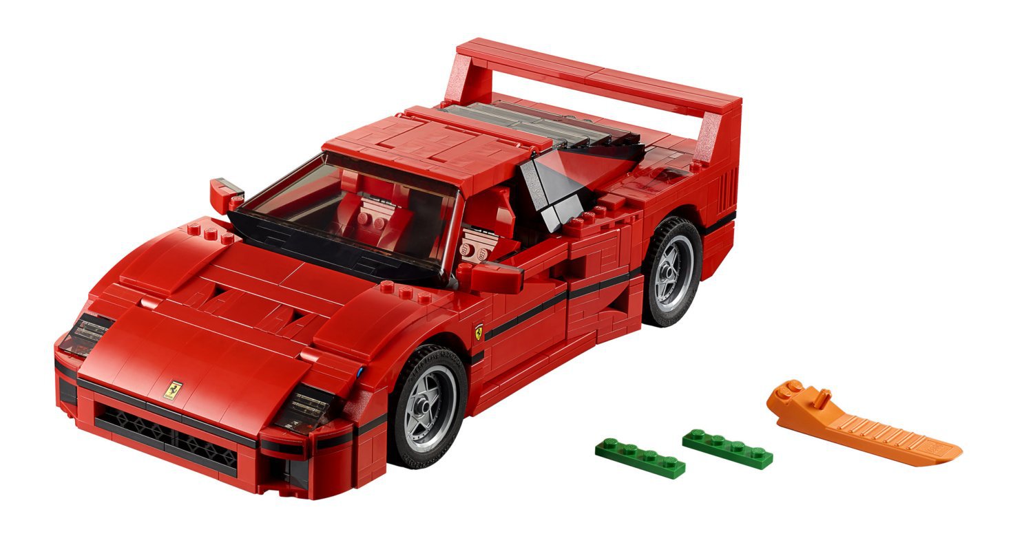 Lego verze Ferrari F40 věrně kopíruje svou předlohu