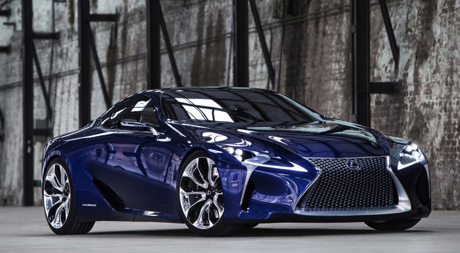 Koncept Lexus LF-LC bude sloužit jako předloha pro chystané kupé.