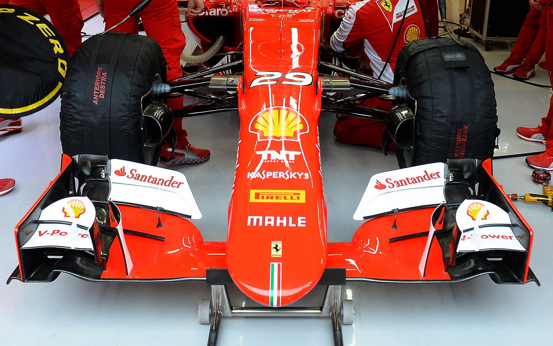 Přední křídlo vozu Ferrari SF15-T