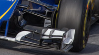 Detail předního křídla vozu Sauber C34 - Ferrari