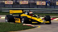 Adrian Campos (SPA) Minardi Motori Moderni M187 (1987).