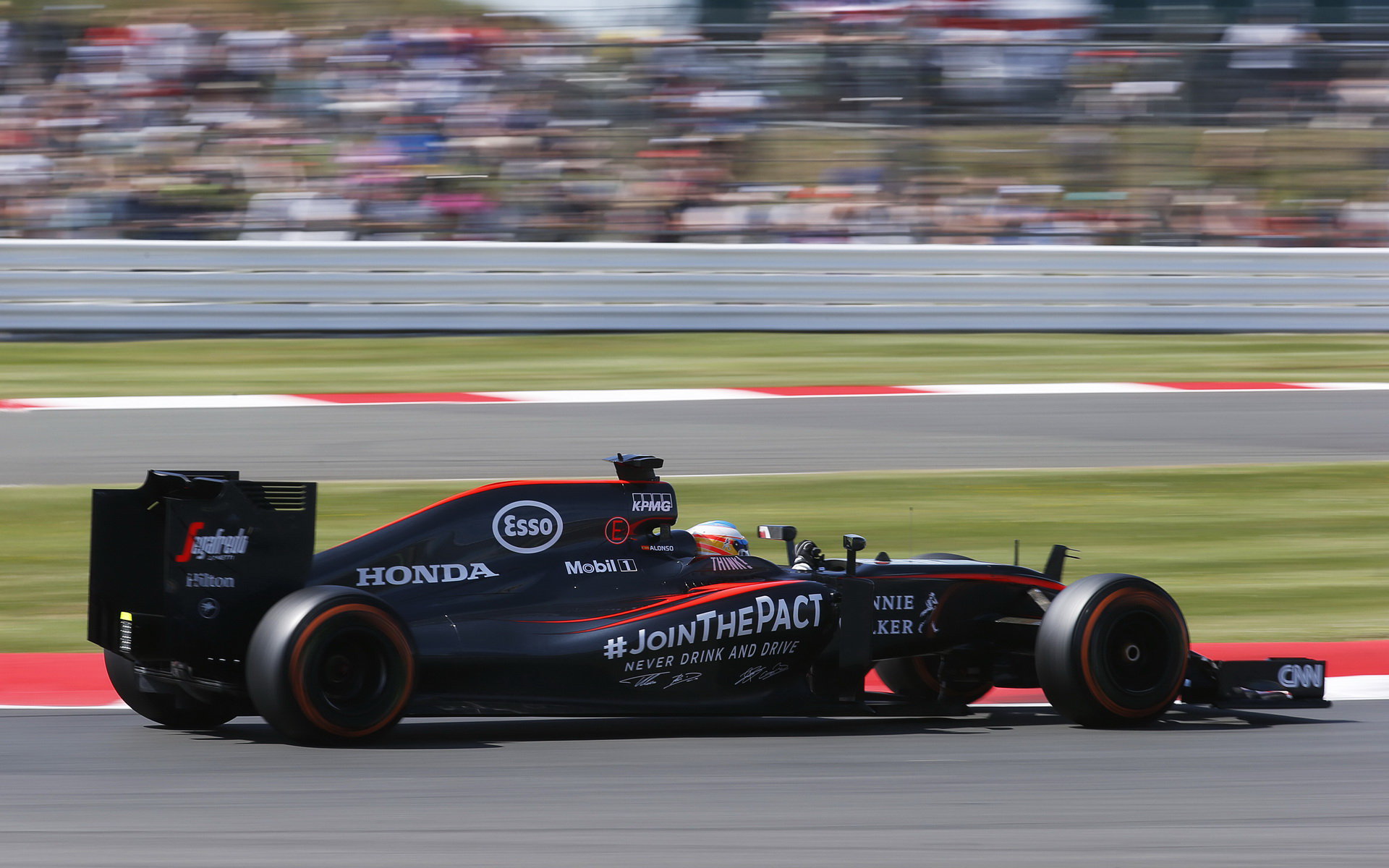 Partnerství McLarenu a Hondy je zatím na hony vzdálené bývalému spojení z 90. let minulého století