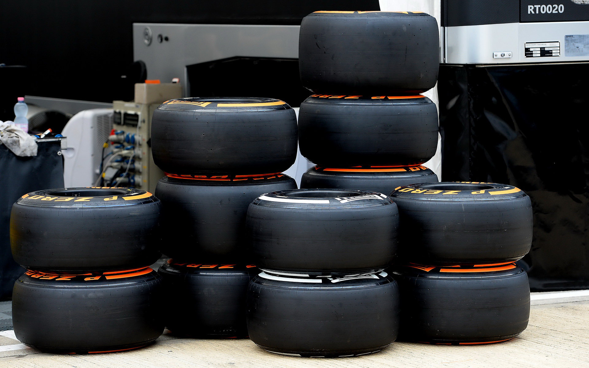 Pirelli zatím revoluci ve výběru pneumatik nepovolí.