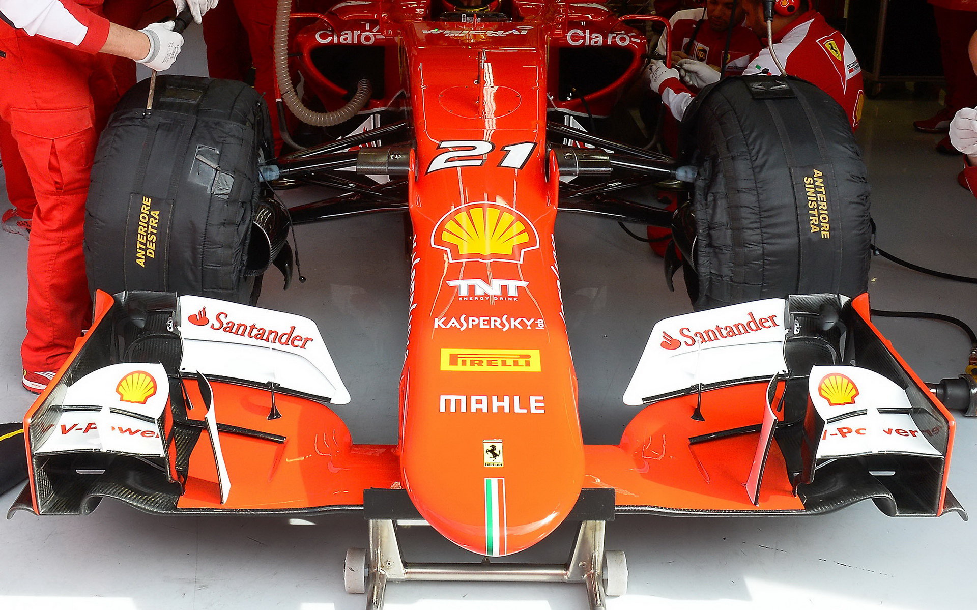 Přední křídlo vozu Ferrari SF15-T