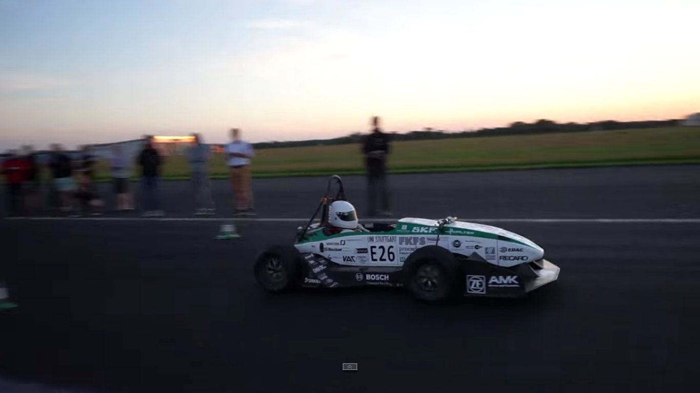 Studentská formule Greenteam-Stuttgart při překonání světového rekordu ve zrychlení z 0 na 100 km/h