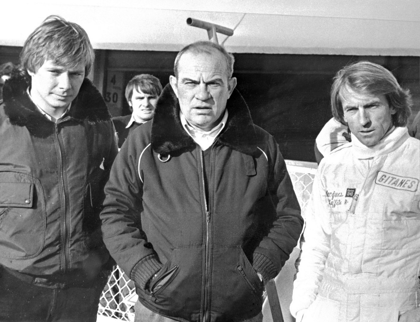 Jako týmový šéf před sezónou 1980 s Didierem Pironim (vlevo) a Jacquesem Laffitem.