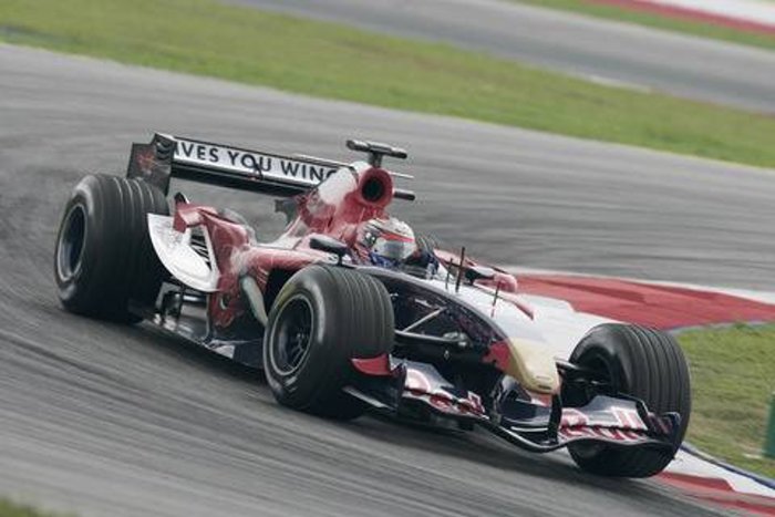 Toro Rosso STR1 s motorem Cosworth V10 uvidí diváci na Slovakia Ringu