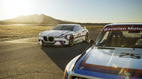 BMW 3.0 CSL Hommage Concept R bok po boku se svým předchůdcem.