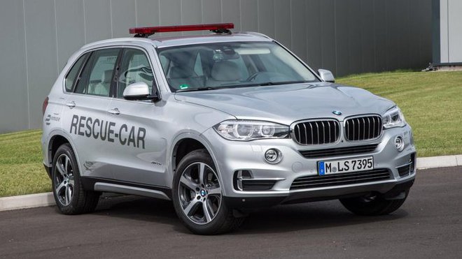 BMW X5 xDrive40e Rescue Car