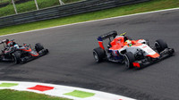 Merhi před Alonsem, GP Itálie (Monza)