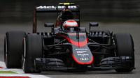 McLaren během tréninků na Velkou cenu Itálie