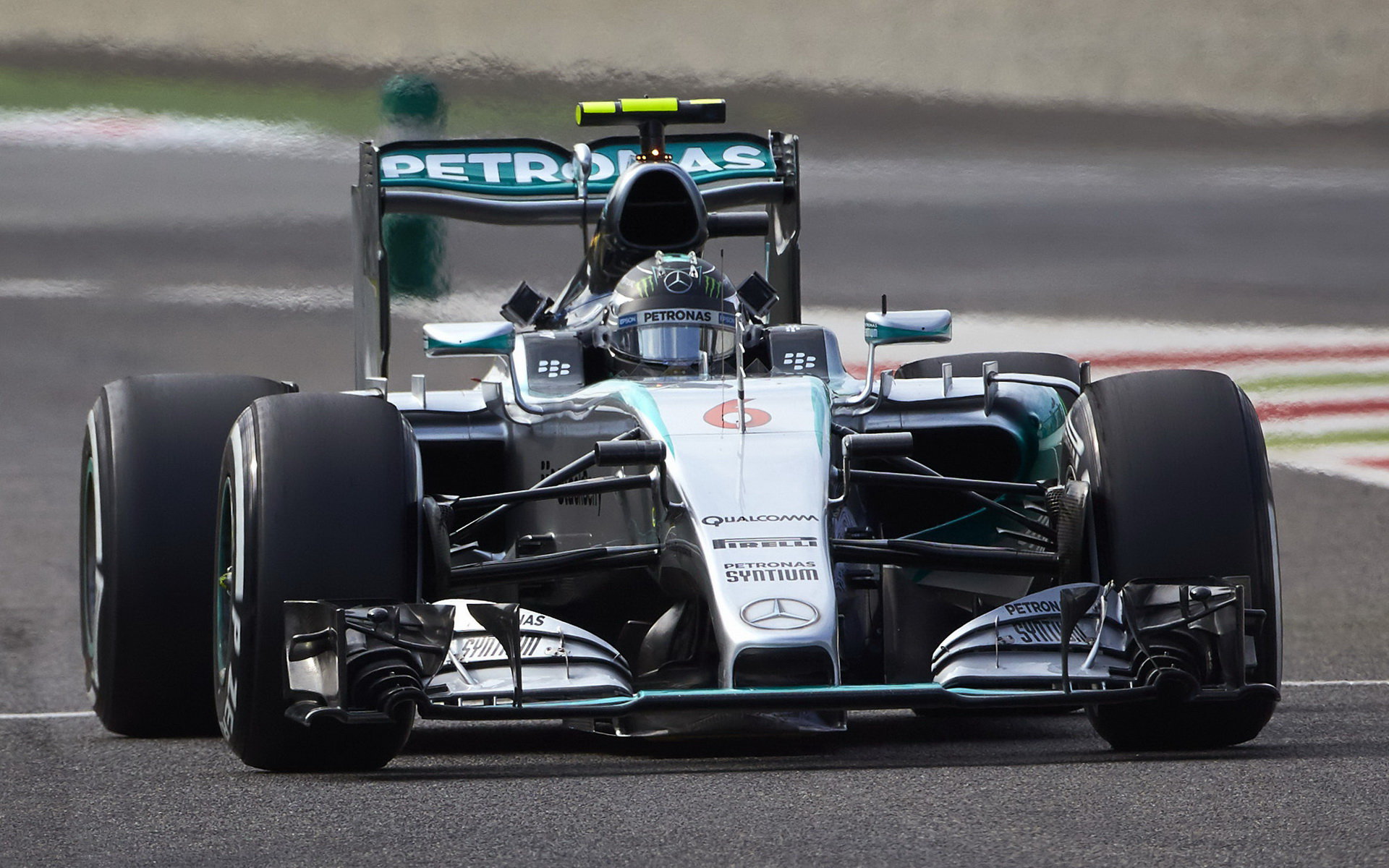Nico Rosberg do závodu v Monze nastoupil se starým motorem, do cíle s ním ale nedojel