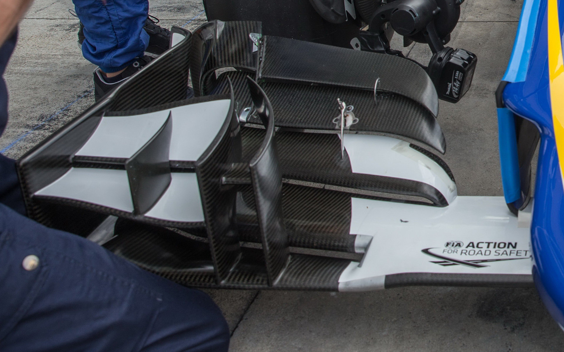 Detail předního křídla vozu Sauber C34 - Ferrari, GP Itálie (Monza)