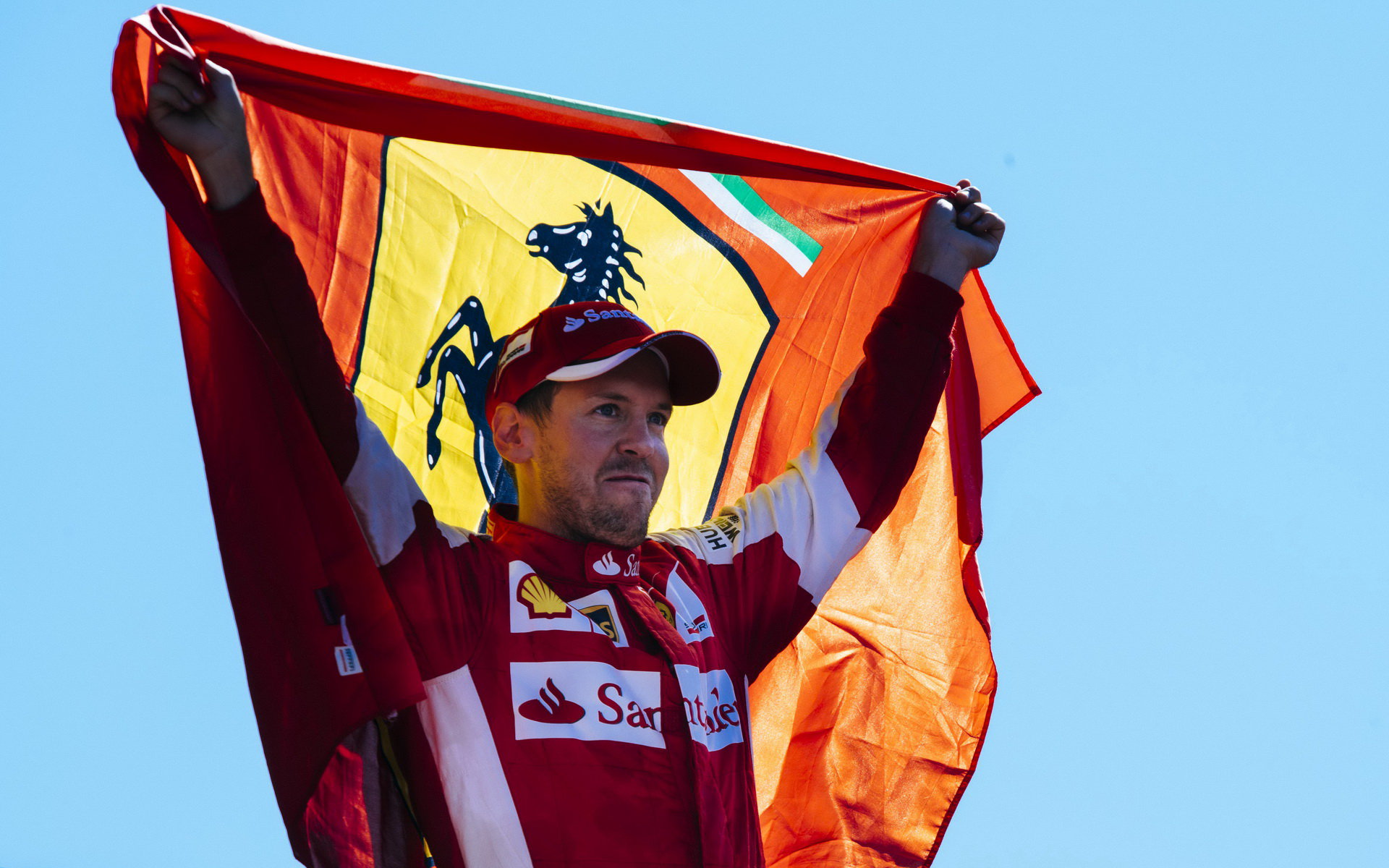 Sebastian Vettel se raduje z druhého místa, GP Itálie (Monza)