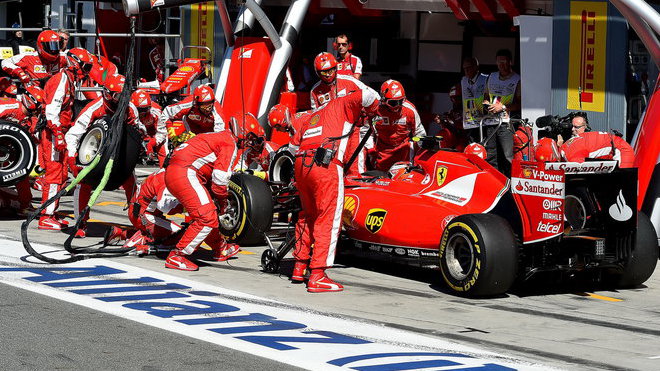 U Ferrari tentokrát asi někteří slavili přes míru.