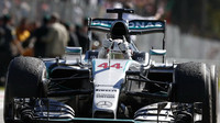 Lewis Hamilton se raduje z vítězství, GP Itálie (Monza)