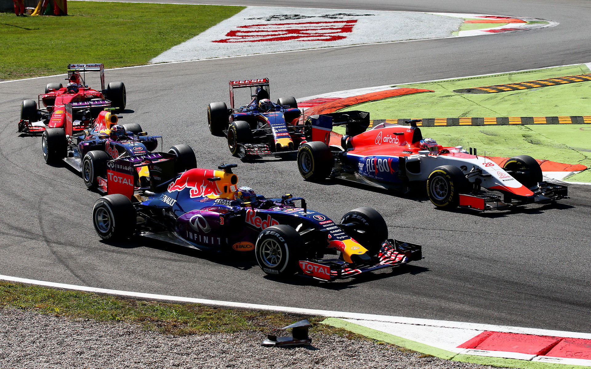 Daniel Ricciardo se v Monze po startu z předposlední pozice propracoval až na konečné osmé místo