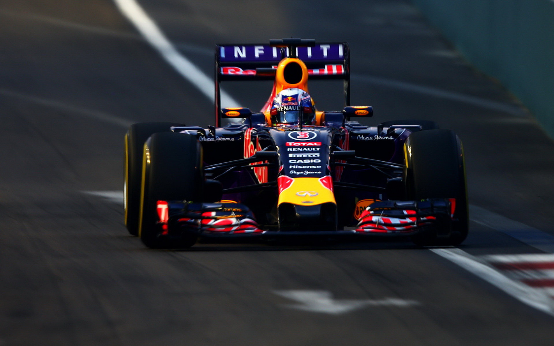 Daniel Ricciardo předvedl nejrychlejší kolo v Singapuru