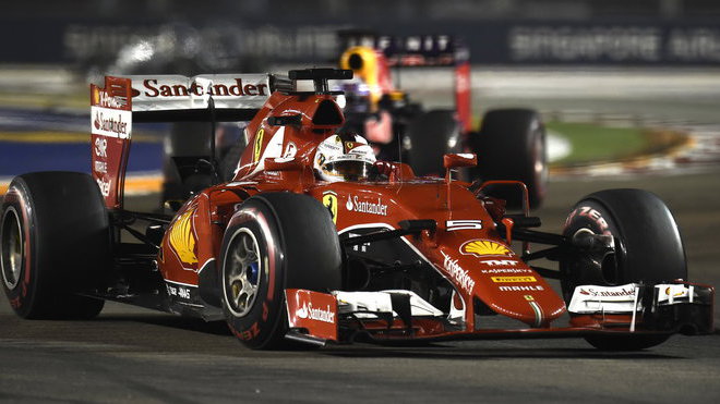 Vettel měl tu "čest" vidět narušitele GP Singapuru jako první
