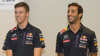 Daniil Kvjat a Daniel Ricciardo, GP Japonska (Suzuka)
