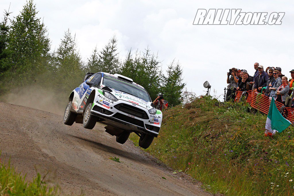 Juho vloni ve Finsku s privátní Fiestou RS WRC