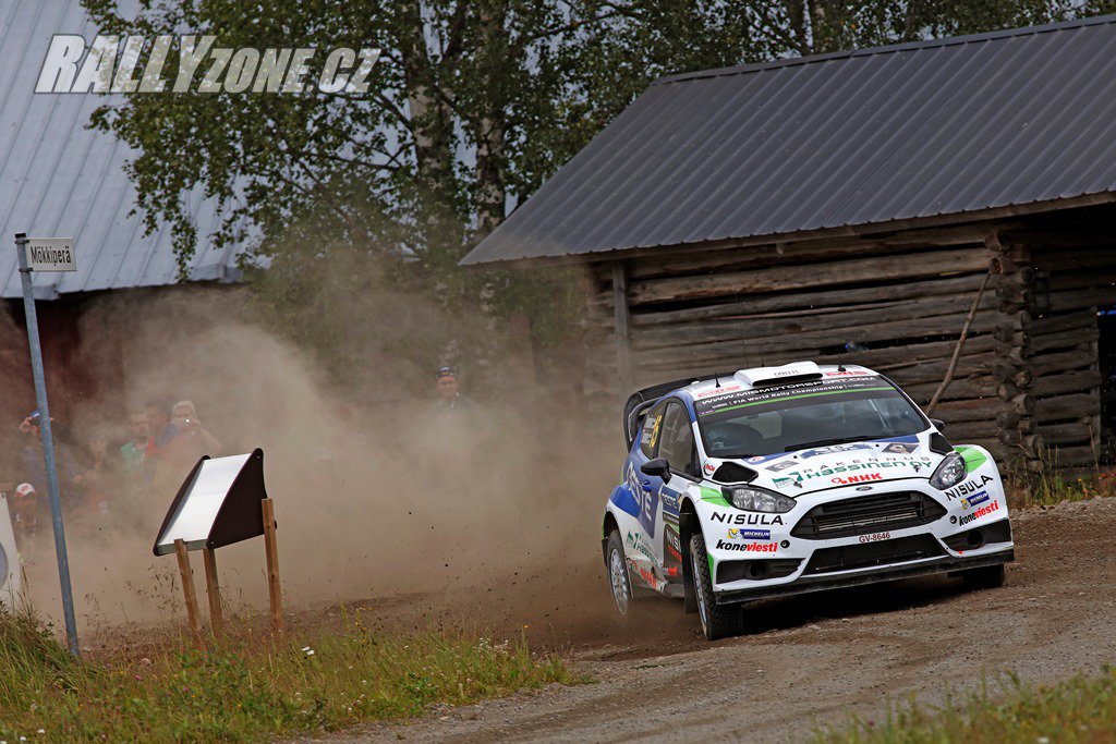 Změn se dočkají letos také ve Finsku (na fotce Juho Hänninen na trati Rally Finland 2015)