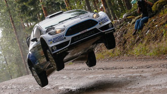 Evans by měl odjet 7 soutěží s vozem WRC