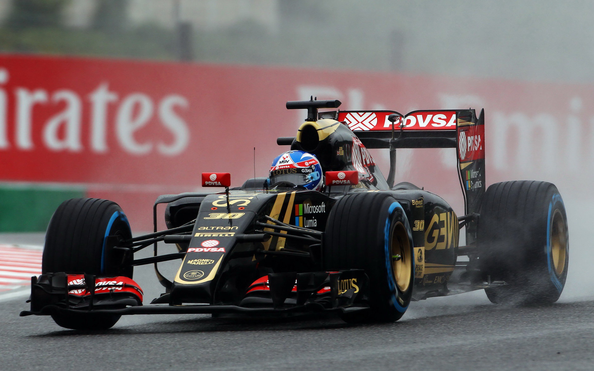 Palmer téměř pravidelně nahrazoval v pátečním tréninku č. 1 Romaina Grosjeana.