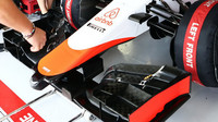 Přední křídlo vozu Marussia MR03B - Ferrari v Suzuce