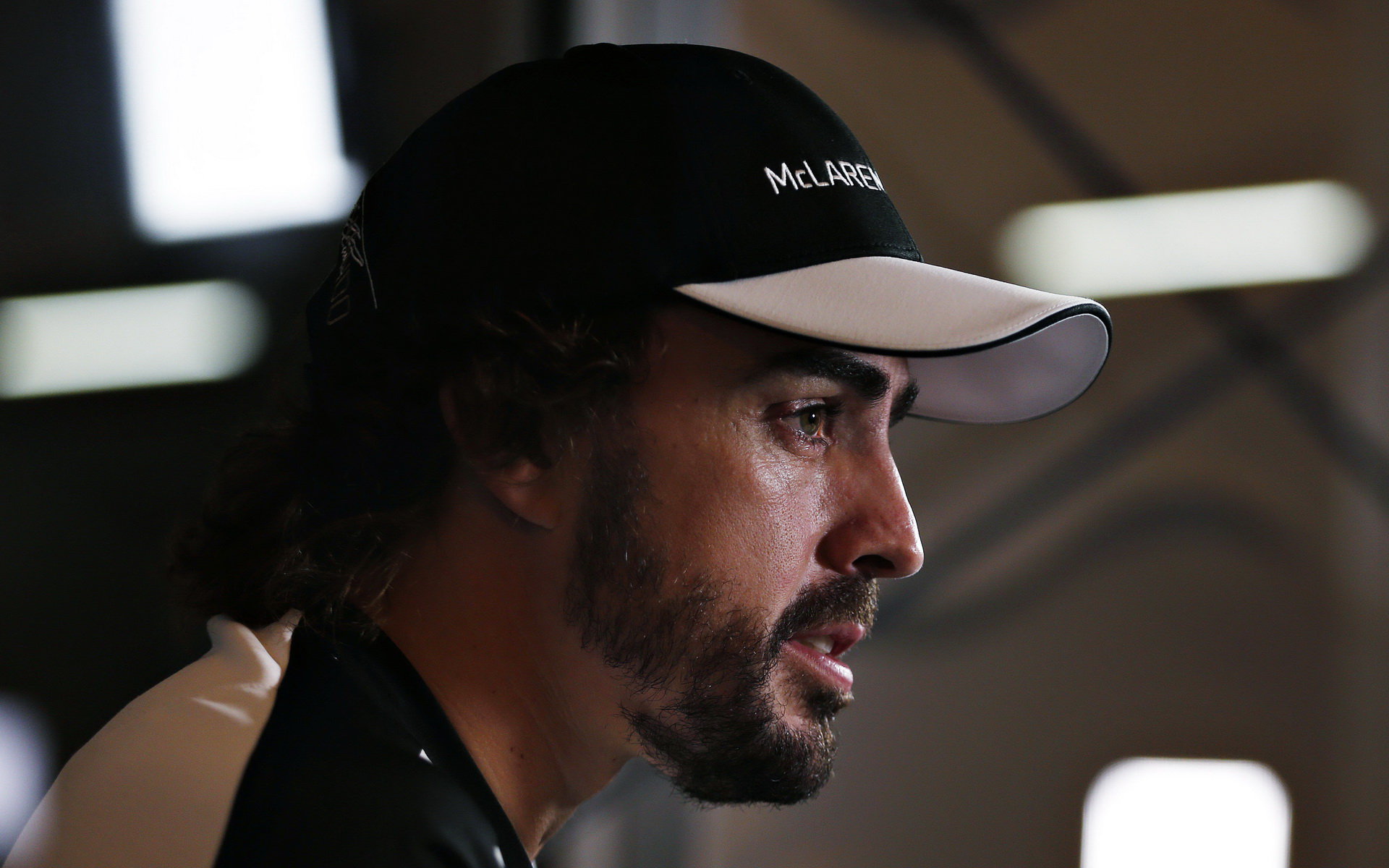 Dá Alonso přednost 24 hodinám Le Mans před F1?