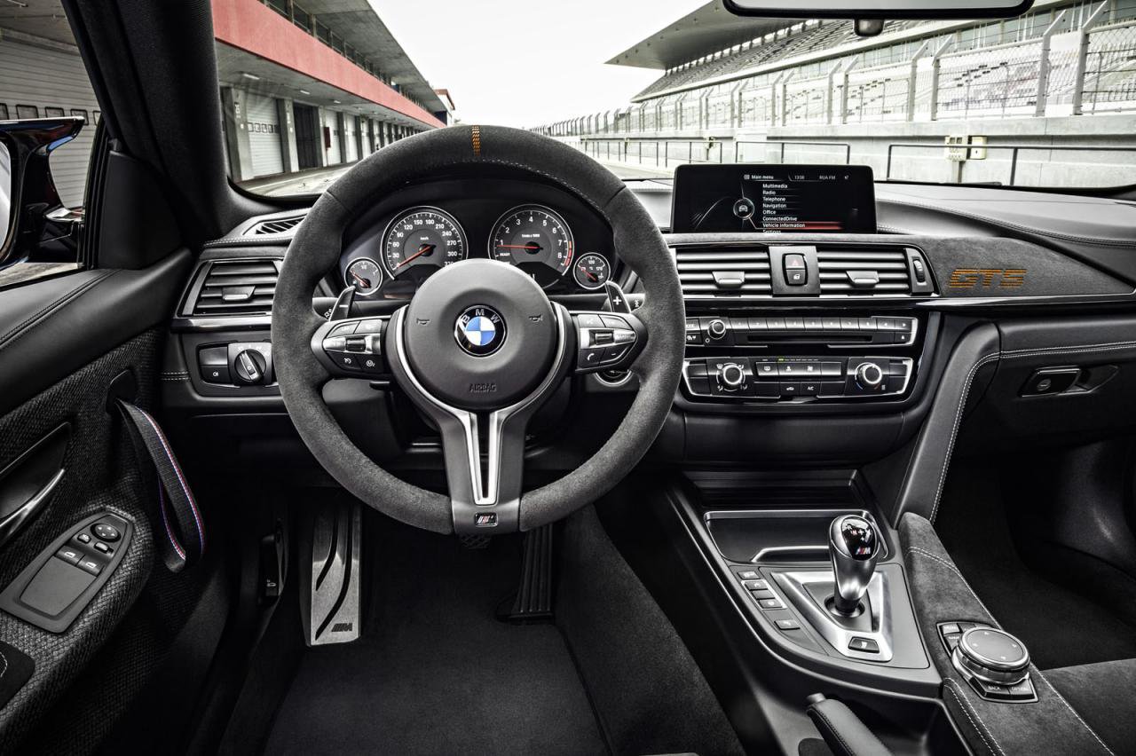 BMW M4 GTS (2015)
