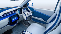 Také interiér konceptu je laděn do modré barvy, Daihatsu D-base.