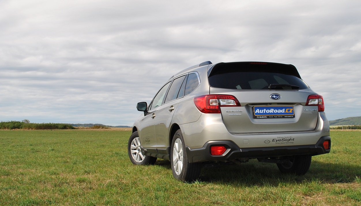 Subaru Outback 2.5i Lineartronic (2015)