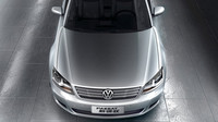 Přední část dostala oproti předchůdci kompletní proměnu, Volkswagen Passat Lingyu.