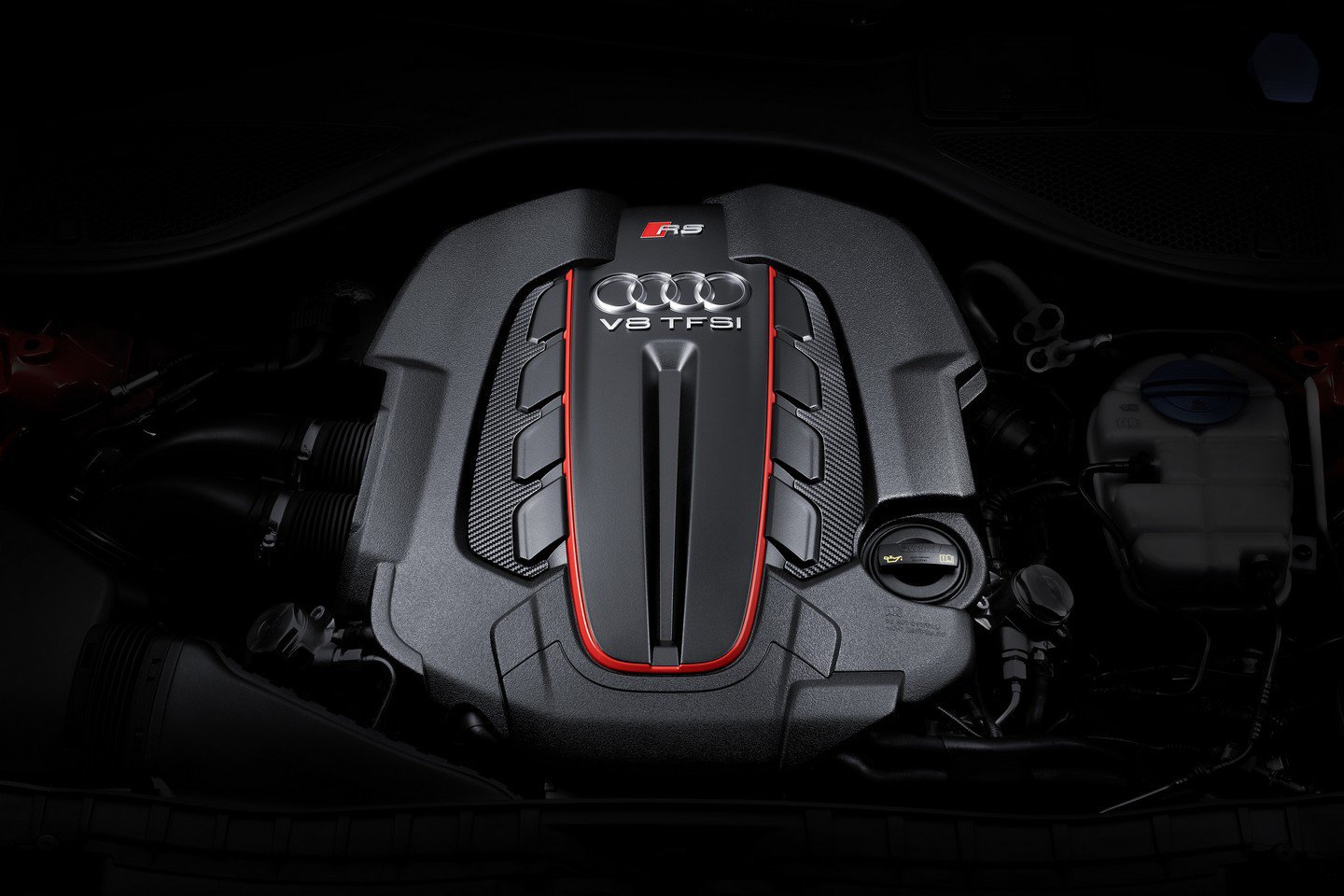 Čtyřlitrový osmiválec TFSI, Audi RS6 Avant performance.