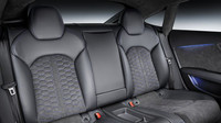 Vzadu jsou pouze dvě místa k sezení, Audi RS7 Sportback performance.