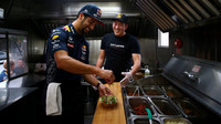 Daniel Ricciardo tráví volný čas v Austinu