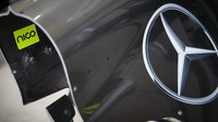 Detail opláštění vozu Mercedes F1 W06 Hybrid v Austinu