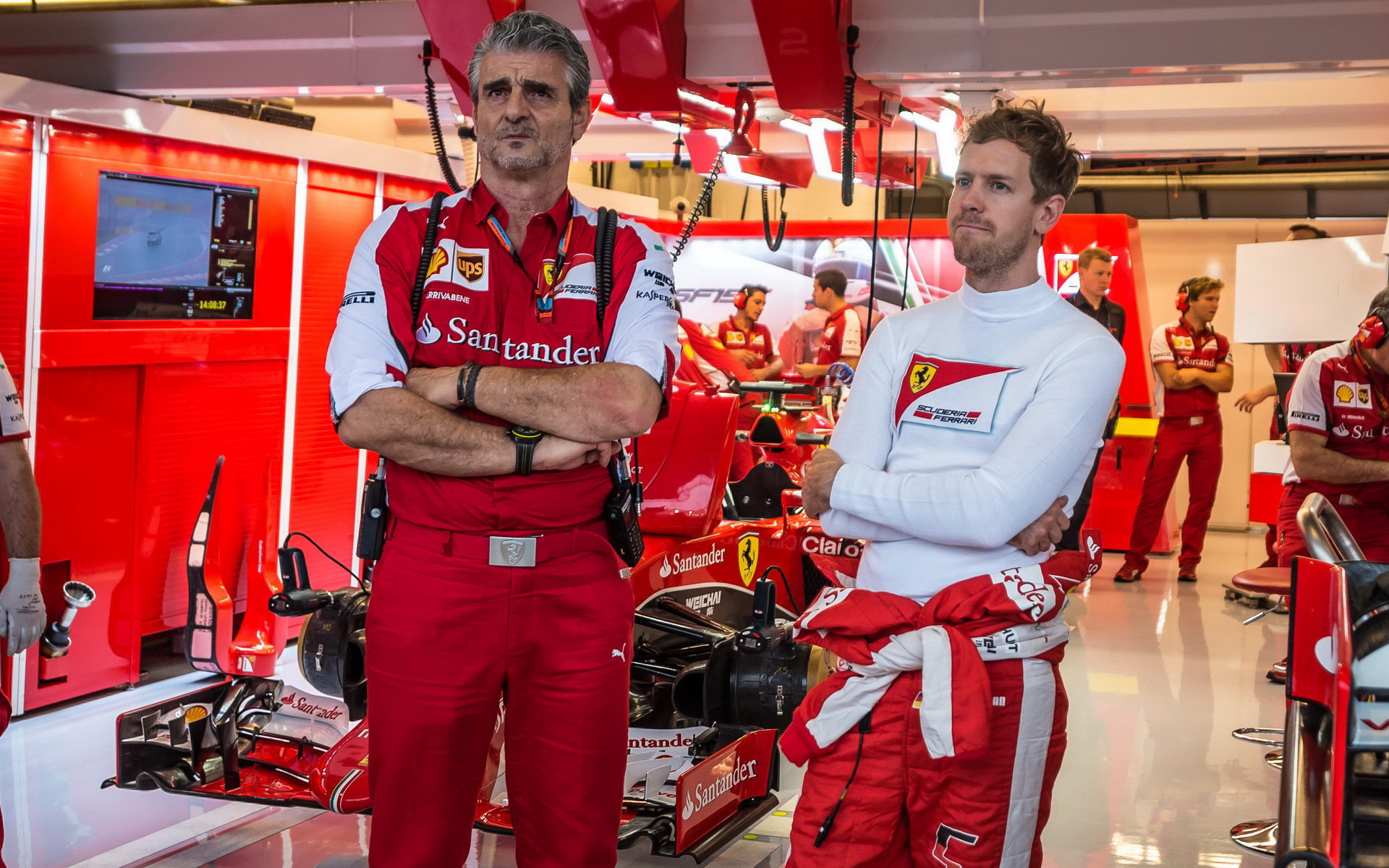Maurizzio Arrivabene a Sebastian Vettel v Austinu
