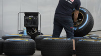 Příprava pneumatik v Austinu